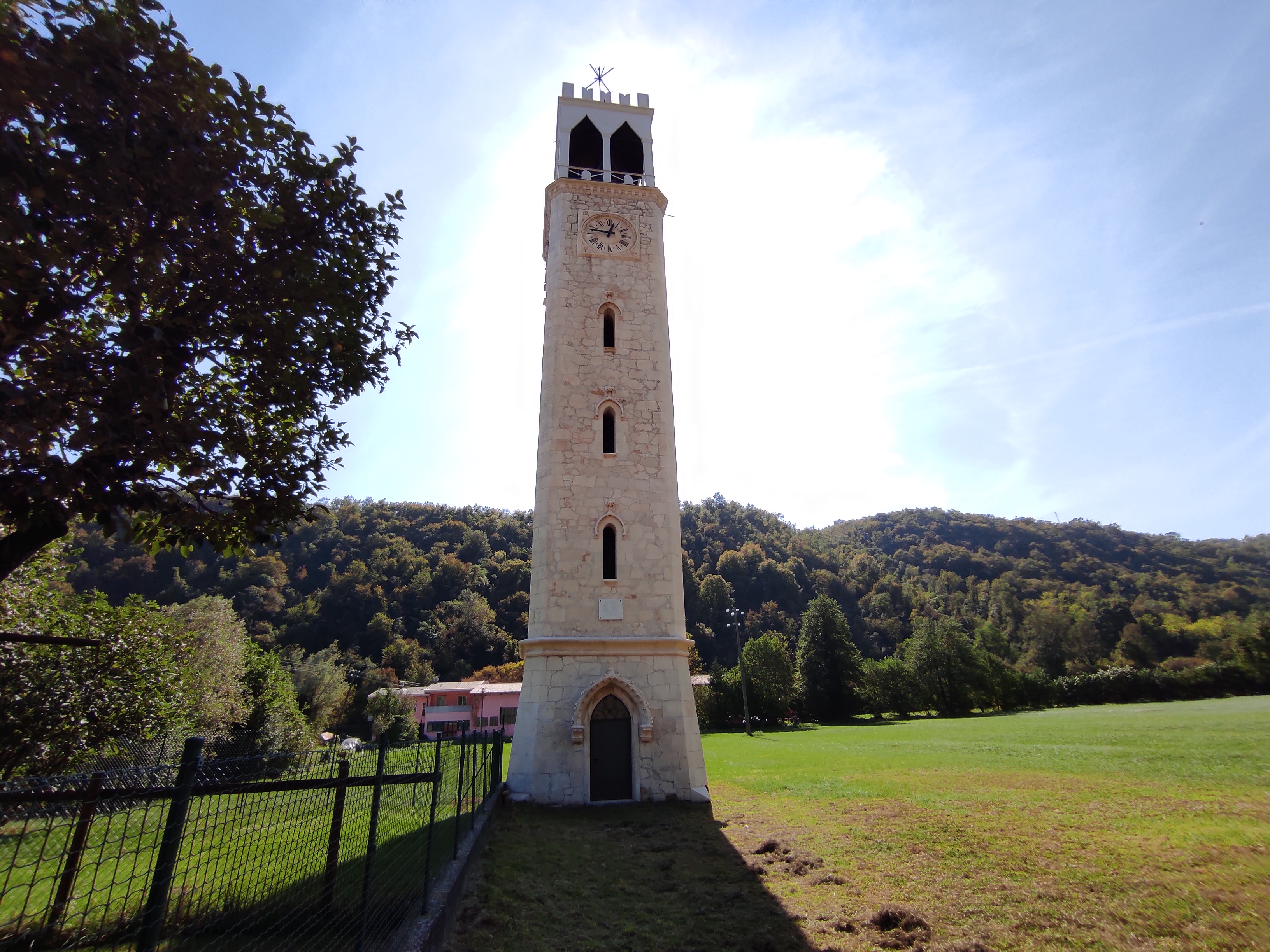Taglio del nastro a Valdimolino per il campanile restaurato