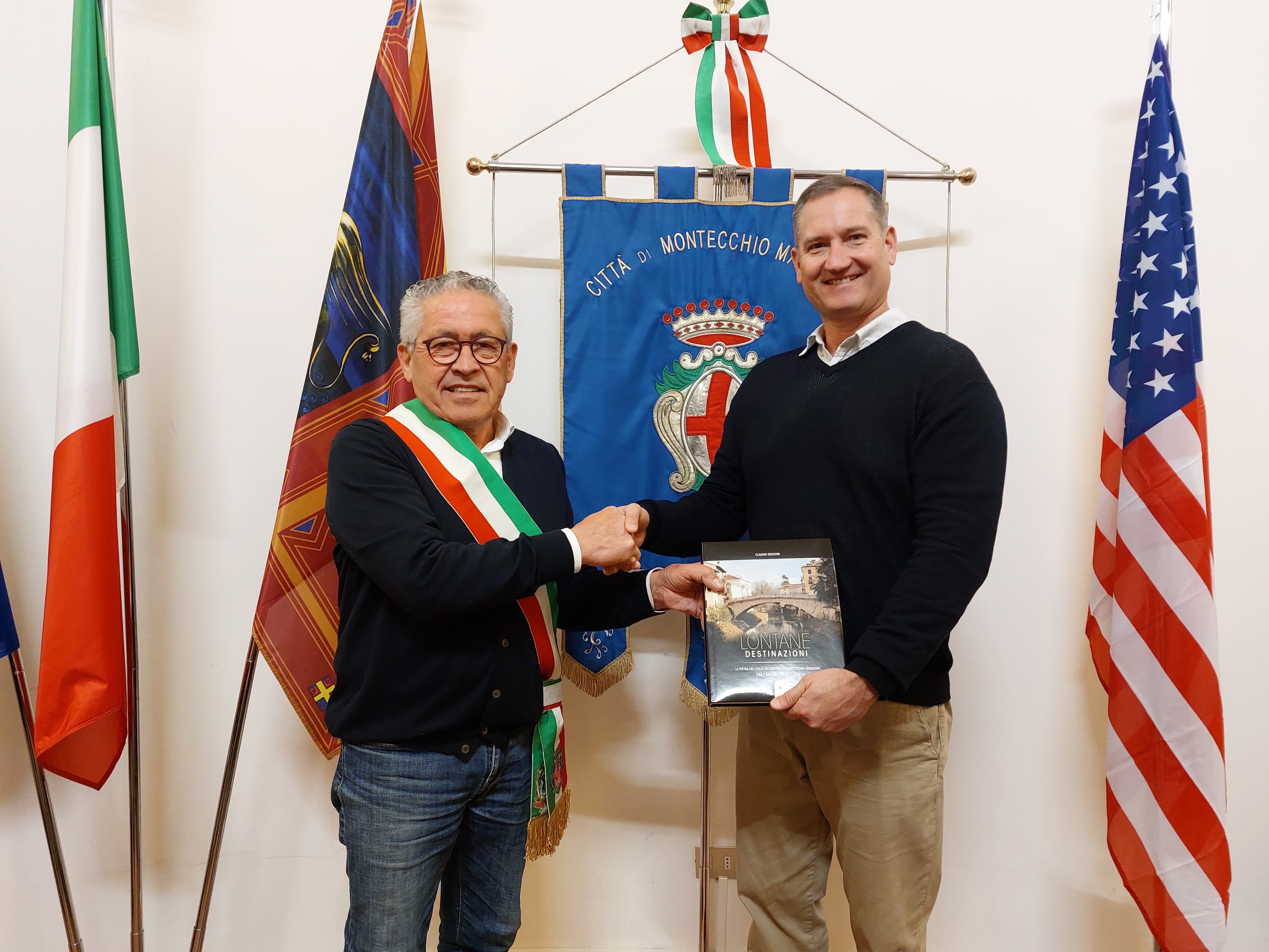 Il Comune rafforza l'amicizia con l'esercito Usa: accolta una delegazione militare in municipio