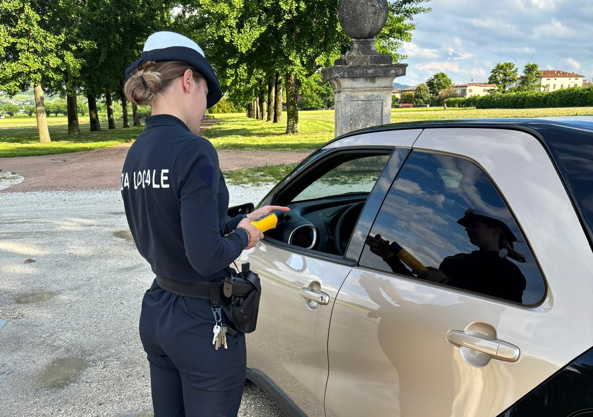  Al volante in stato d'ebbrezza e con il foglio rosa: scattano sanzioni e denuncia