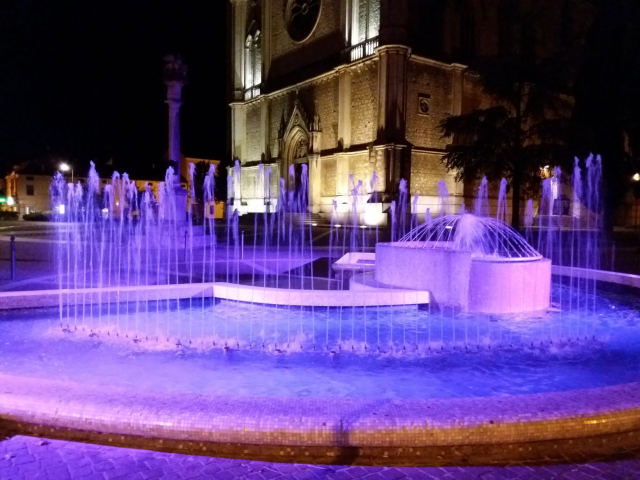 fontana piazza marconi
