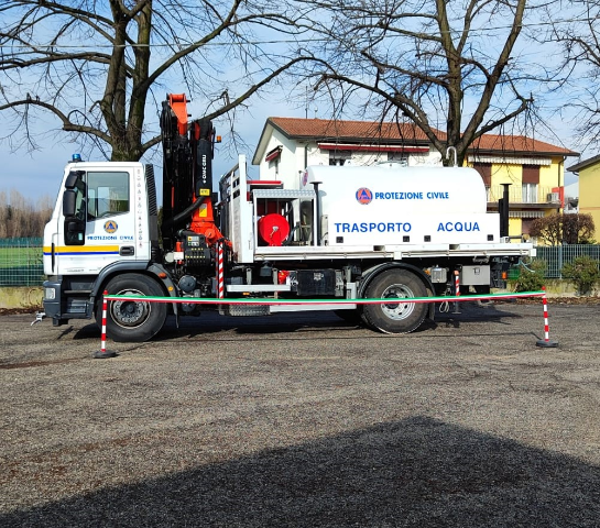 Distretto di Protezione Civile Vicenza 9, i gestori del servizio idrico donano una cisterna per le emergenze