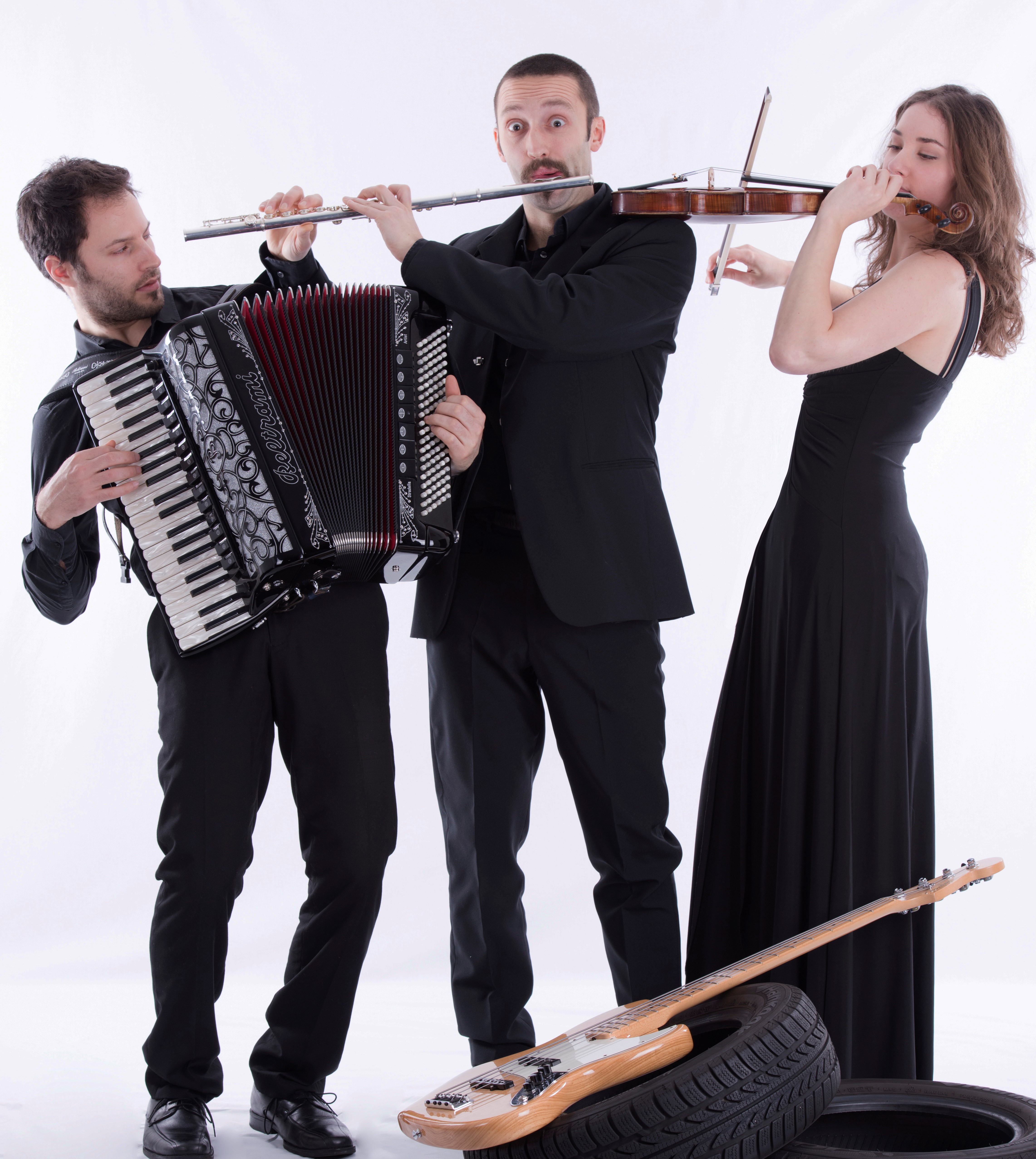 FUSILLA SPARK - Ironia Rock in chiave inglese